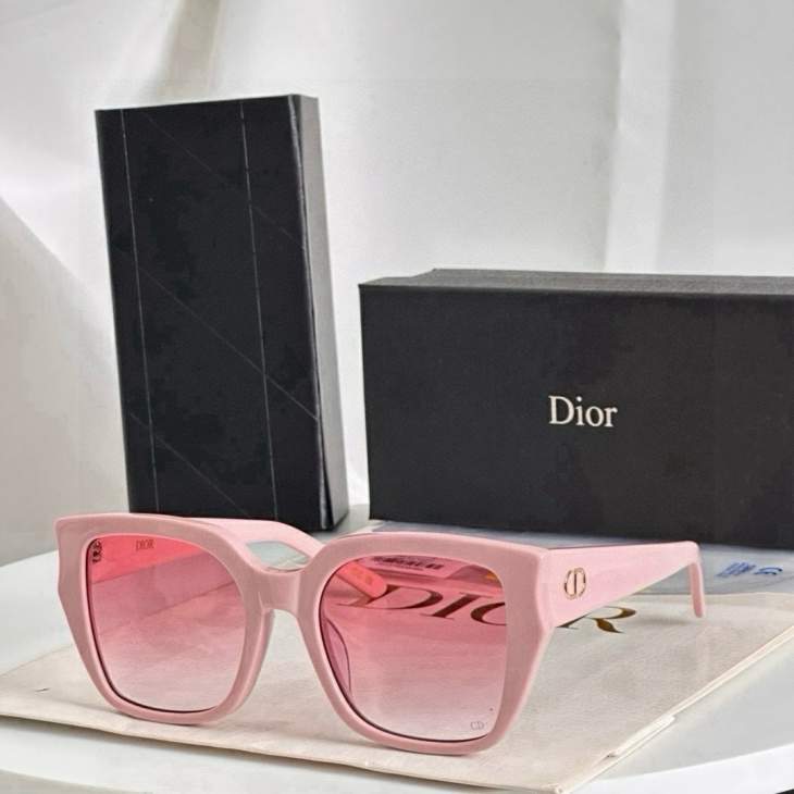 Picture of Dior Sunglasses _SKUfw77619924fw